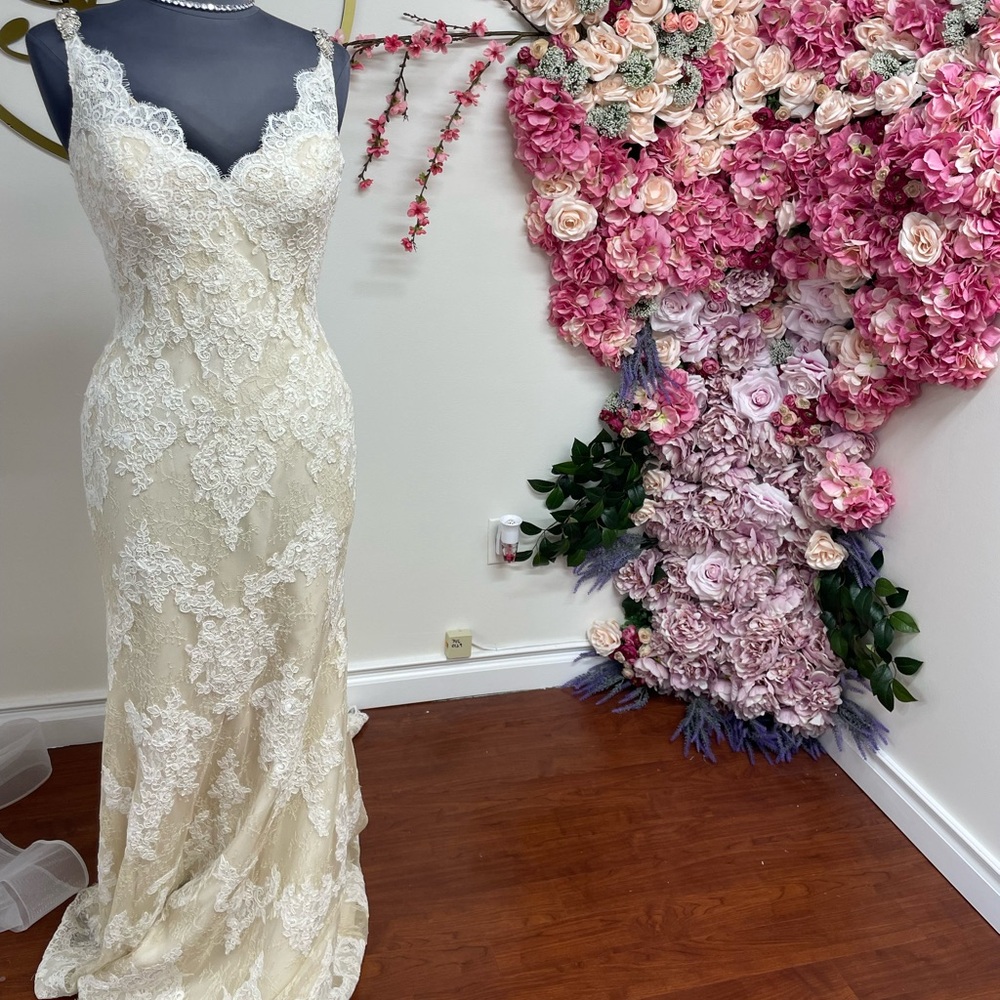 Osera by Pronovias
